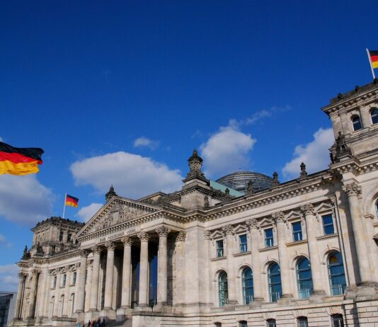 Die gespaltene Zunge der Geschichte – Das große Leiden